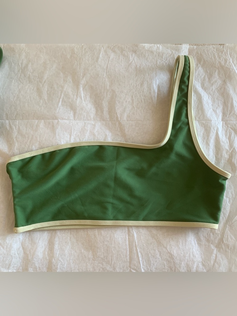 EUC WEWOREWHAT One Shoulder Bikini Top Green Cream Trim Sz L Asym Swim Bralette